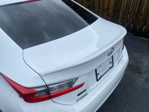 Used 2017 Lexus RC 200t F Sport RWD image 9