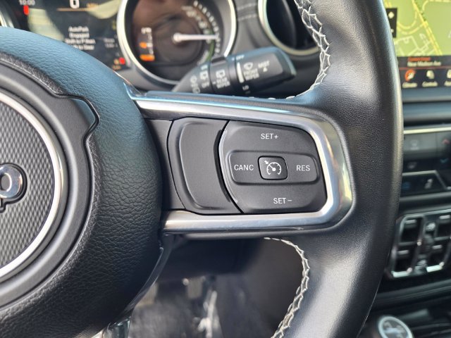 Used 2022 Jeep Wrangler Unlimited Sahara AWD/4WD image 19