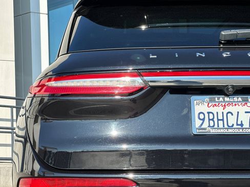 Used 2022 Lincoln Corsair Reserve w/ Equipment Group 201A image 27