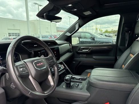Used 2023 GMC Sierra 1500 AT4 w/ AT4 Premium Package AWD/4WD image 14