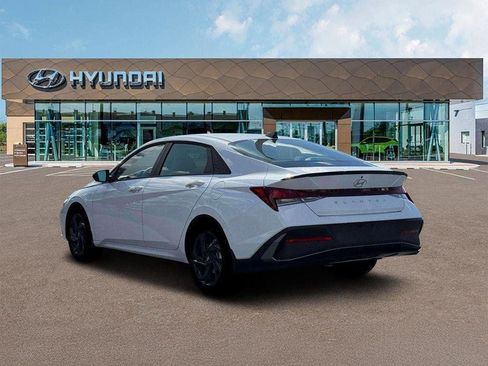 New 2026 Hyundai Elantra Sport image 5