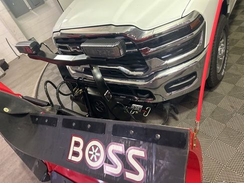 Used 2025 RAM 2500 Tradesman w/ Chrome Appearance Group image 4