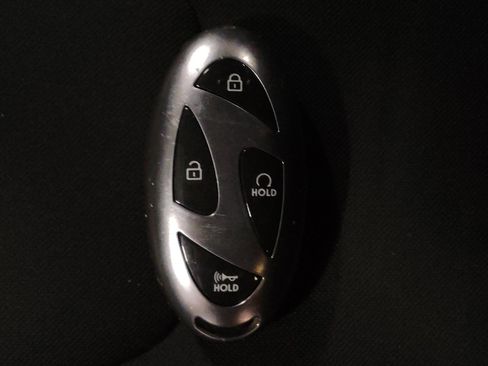 Used 2024 Hyundai Elantra SEL FWD image 32