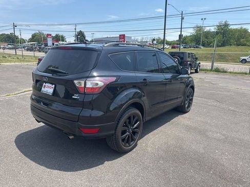 Used 2018 Ford Escape SE w/ SE Sport Appearance Package AWD/4WD image 8
