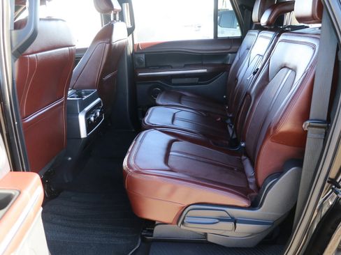 Used 2024 Ford Expedition Max Limited image 30
