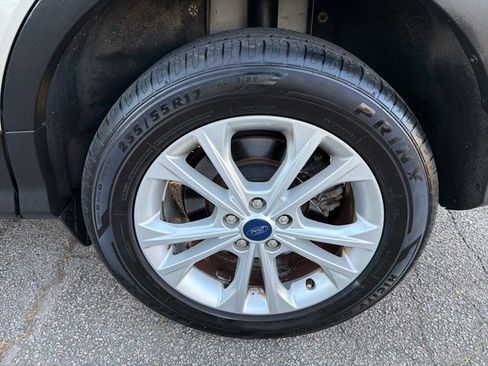 Used 2018 Ford Escape SE w/ SE Sync 3 Package FWD image 25