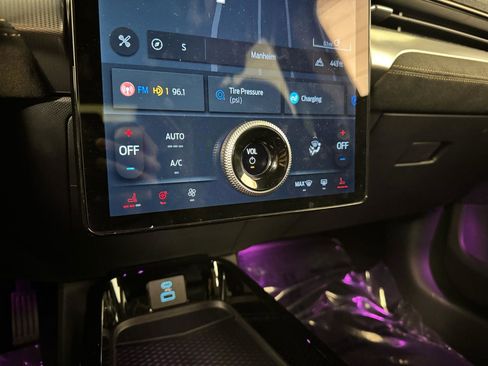 Used 2022 Ford Mustang Mach-E GT image 26