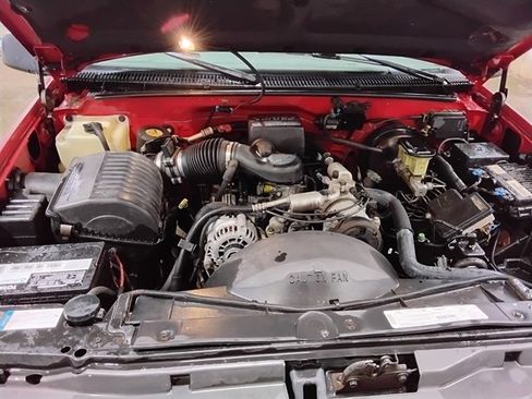 Used 1998 Chevrolet Silverado 1500 4x4 Extended Cab w/ Preferred Equipment Group 3 image 9