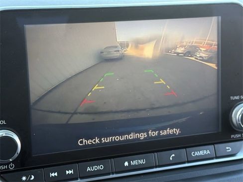 Used 2021 Nissan Rogue S image 16