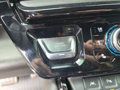 Used 2024 GMC Sierra 1500 AT4 w/ AT4 Premium Package image 23