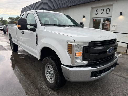Used 2019 Ford F250 XL w/ XL Value Package AWD/4WD image 2