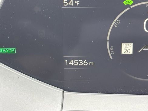 Used 2024 Toyota Prius XLE image 12