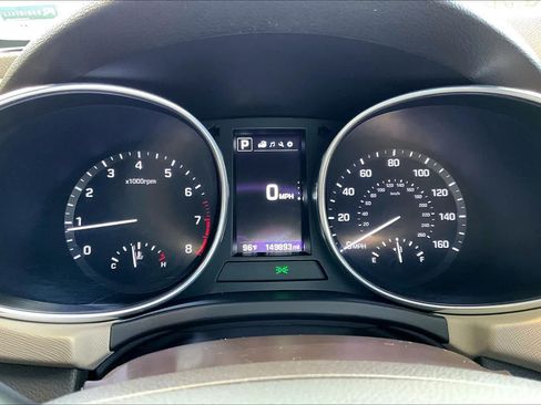 Used 2017 Hyundai Santa Fe Sport FWD image 25