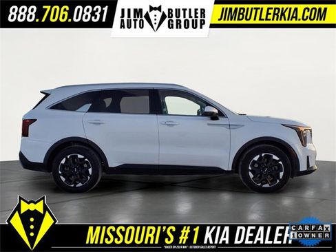 Used 2024 Kia Sorento S image 30