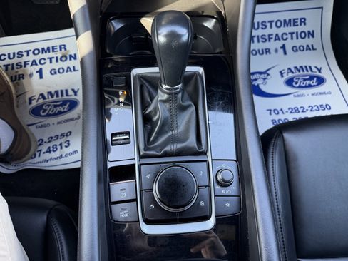 Used 2024 MAZDA MAZDA3 s image 17