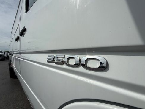 Used 2006 Dodge Sprinter 3500 w/ Cargo Group I image 22