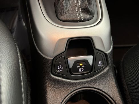 Used 2021 Jeep Compass 80th Special Edition image 32