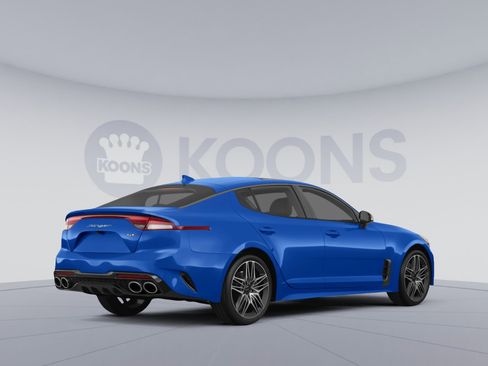 Used 2023 Kia Stinger GT2 image 4