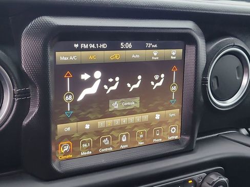 Certified 2023 Jeep Wrangler Sahara w/ Cold Weather Group image 20