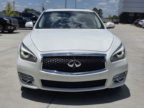 Used 2015 INFINITI Q70 3.7 RWD image 2