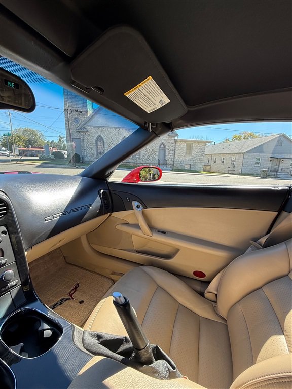 Used 2008 Chevrolet Corvette Coupe w/ Preferred Equipment Group RWD image 17