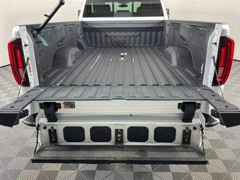 Used 2022 GMC Sierra 3500 Denali AWD/4WD image 8