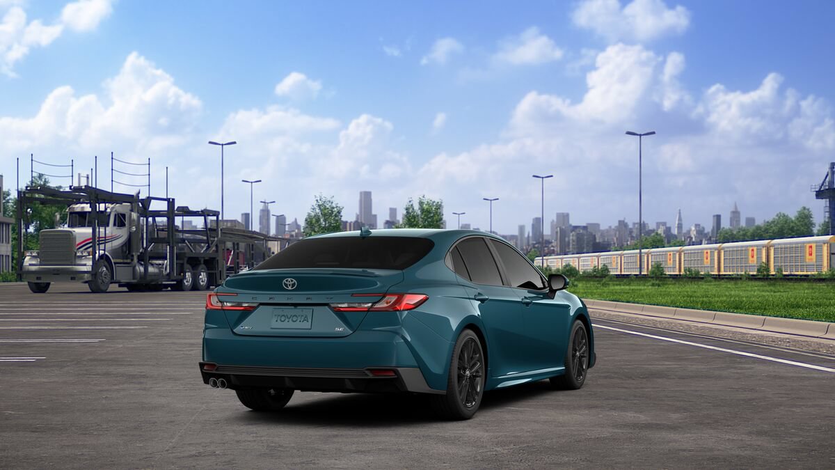 New 2026 Toyota Camry SE FWD image 9