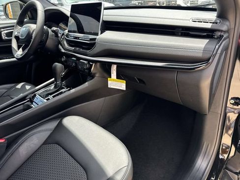 New 2026 Jeep Compass Latitude AWD/4WD image 15