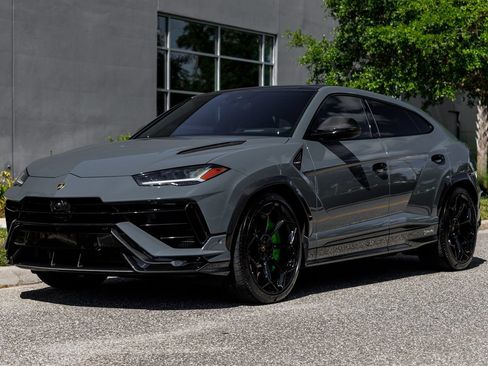 Used 2023 Lamborghini Urus Performante AWD/4WD image 29