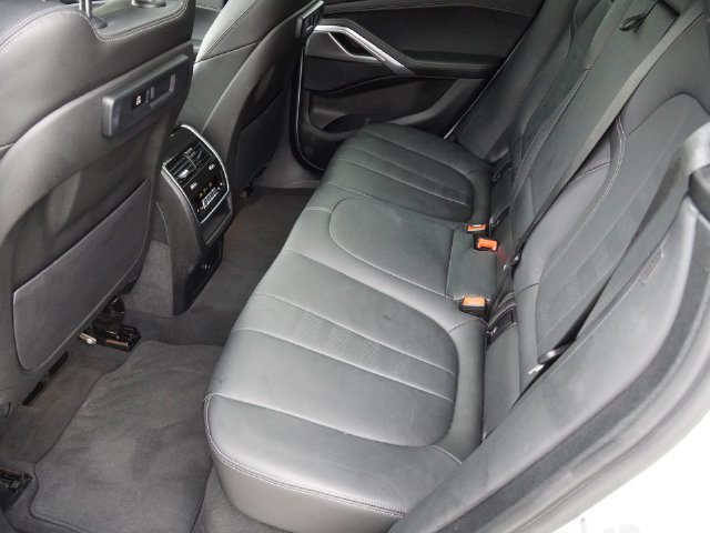 Used 2022 BMW X6 xDrive40i w/ M Sport Package AWD/4WD image 24