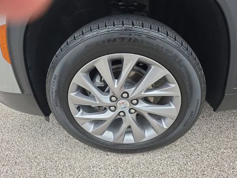 Used 2025 Buick Enclave Preferred FWD image 17