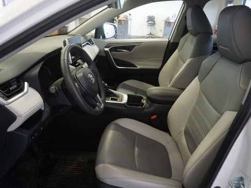 Used 2024 Toyota RAV4 XLE Premium w/ Weather Package AWD/4WD image 14