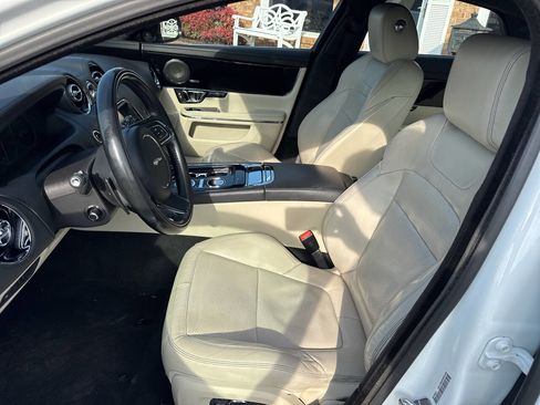 Used 2015 Jaguar XJ AWD image 13