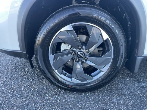 New 2026 Nissan Rogue SV image 24