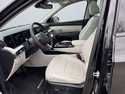 Certified 2025 Hyundai Tucson Limited image 11