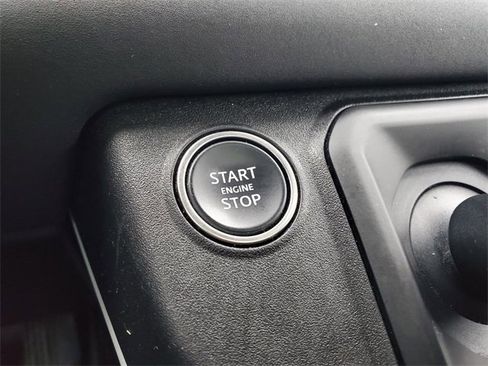 Used 2024 Land Rover Defender 110 S image 20