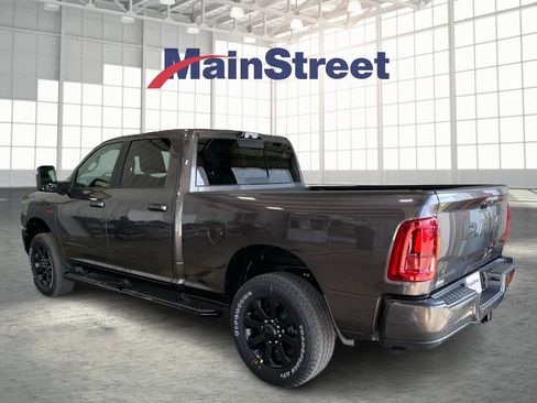 New 2026 RAM 2500 Laramie AWD/4WD image 3