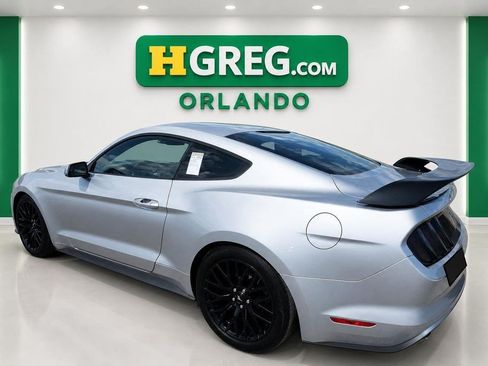 Used 2017 Ford Mustang Coupe RWD image 2