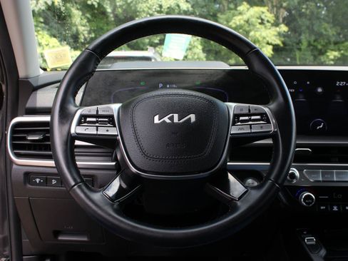 Used 2024 Kia Telluride S w/ S Sunroof Package AWD/4WD image 9