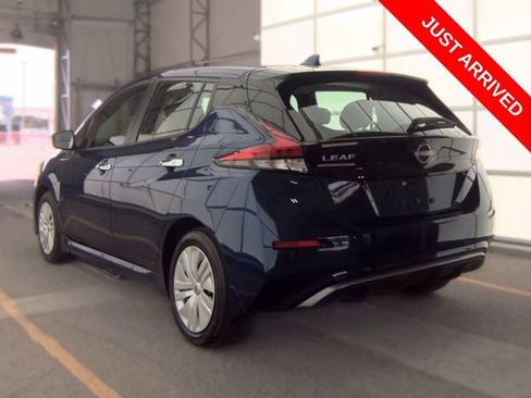 Used 2025 Nissan Leaf S FWD image 3