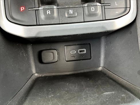 Used 2021 GMC Acadia SLE w/ Driver Convenience Package image 30