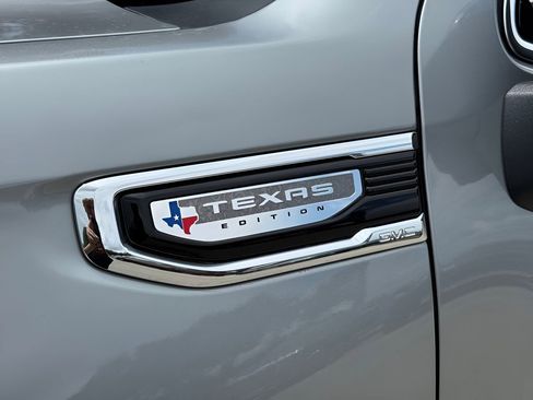 New 2026 GMC Sierra 1500 SLT AWD/4WD image 4