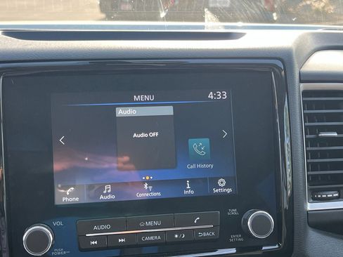 Used 2022 Nissan Frontier SV w/ Technology Package RWD image 30