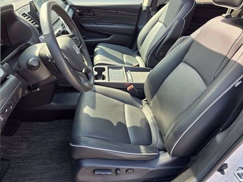 Used 2025 Honda Odyssey Touring image 33