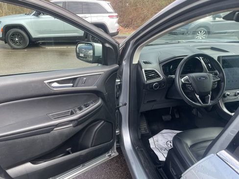 Used 2024 Ford Edge SEL AWD/4WD image 10