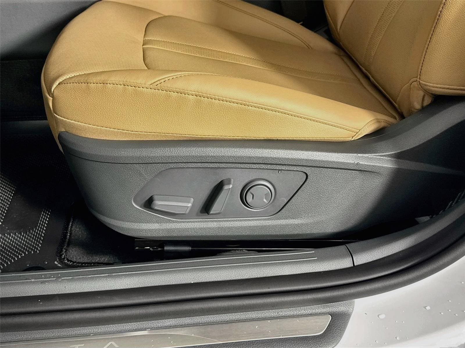 New 2026 Hyundai Sonata Limited FWD image 22