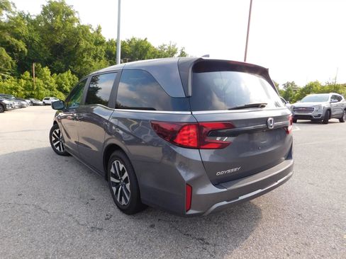 Used 2025 Honda Odyssey EX-L image 6