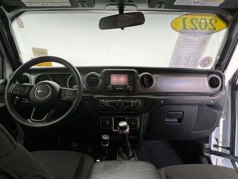 Used 2021 Jeep Wrangler Sport image 10