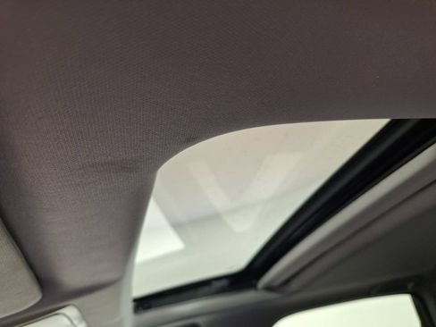 Used 2017 Honda CR-V EX image 13