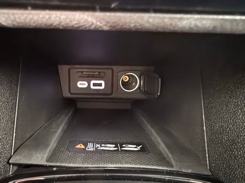 Used 2023 Chevrolet Bolt EUV Premier w/ Sun & Sound Package image 34